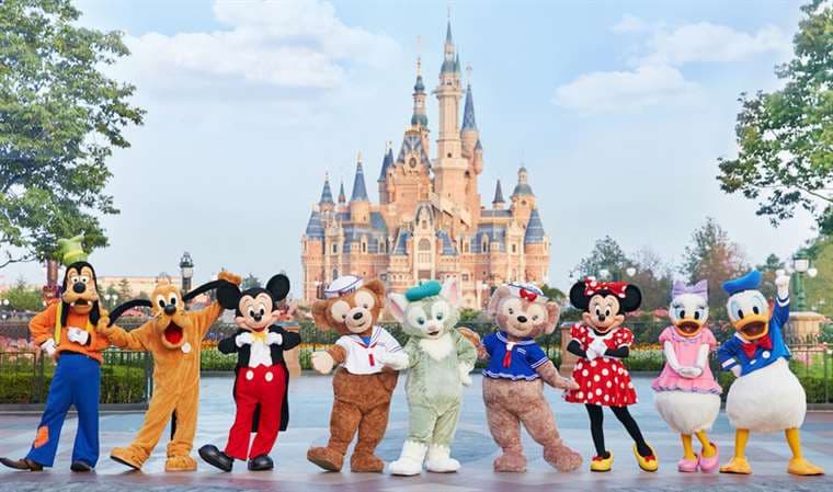 Ganancias de Disney caen en trimestre enero-marzo, pero aumentan los negocios