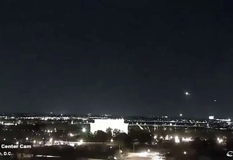 EE. UU. admite responsabilidad en choque aéreo que dejó 67 muertos