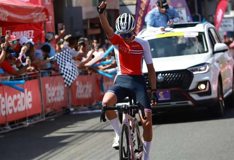 Jexon Ledezma es el primer líder de la Vuelta a Costa Rica