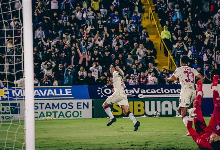 Vladimir explica el cambio de Mariano Torres