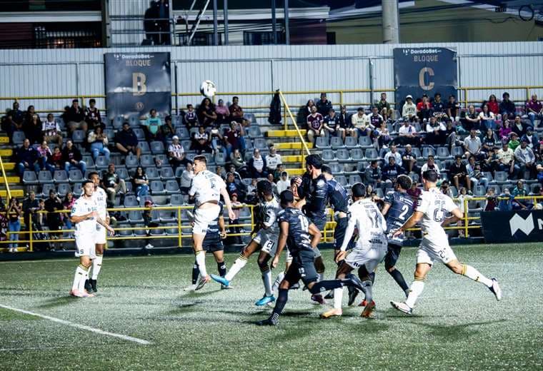 Sporting FC ante Saprissa/Prensa Sporting FC