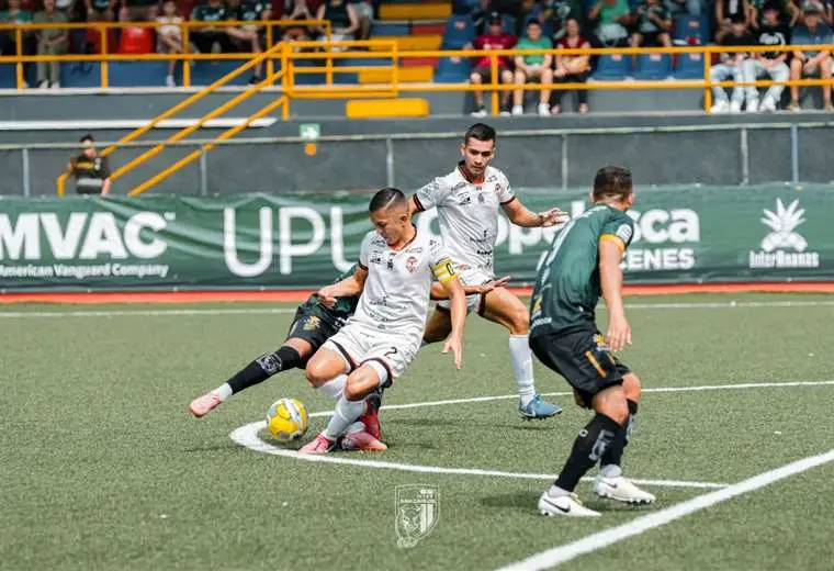 Inter San Carlos golea en su serie y clasifica a la final del Apertura de Liga de Ascenso