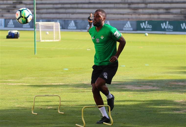 Joel Campbell, delantero costarricense del Betis. 