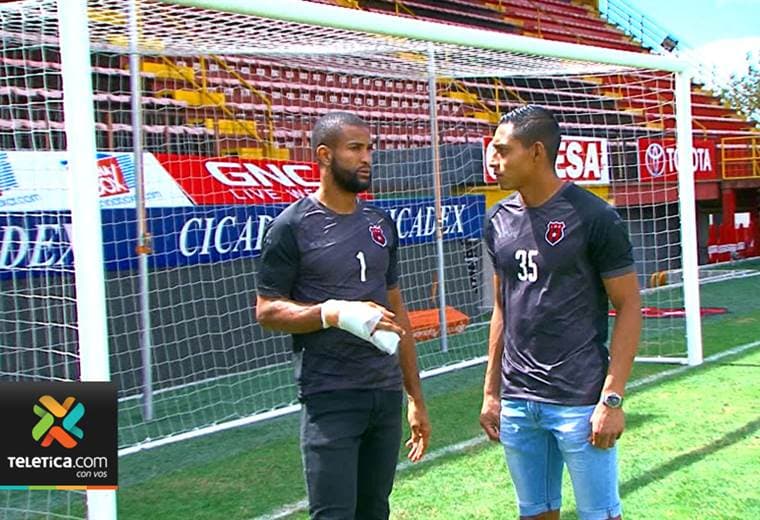 Alajuelense tendrá un nuevo arquero en clásicos siete años después