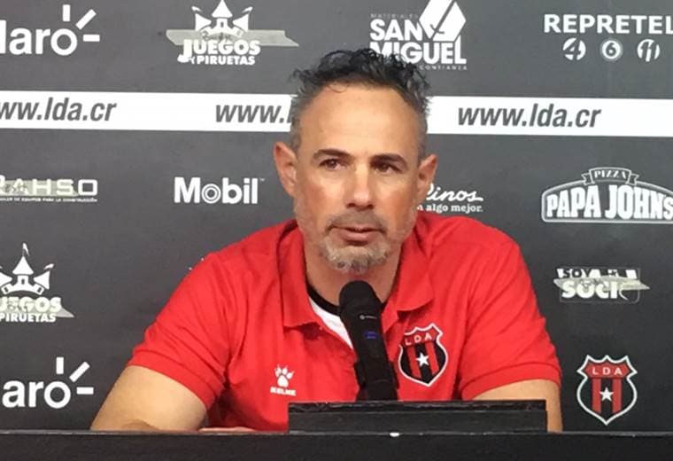 Nicolás Dos Santos, técnico de Alajuelense.|lda.cr