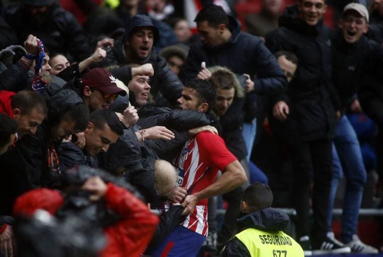 Diego Costa durante la celebración de su gol ante el Atlético de Madrid.|AFP