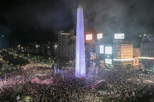 Cerca de 60 mil personas celebraron el título de River Plate en Buenos Aires.|AFP