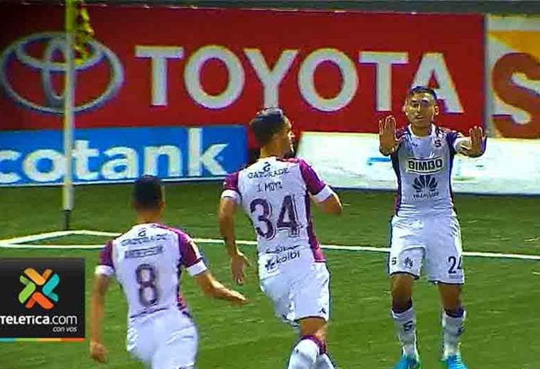 David Ramírez marcó el último gol del Saprissa en el Rosabal Cordero