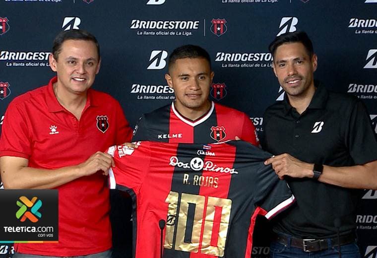 Alajuelense pedirá permiso a Unafut para que Róger Rojas utilice el número 100 en su camiseta