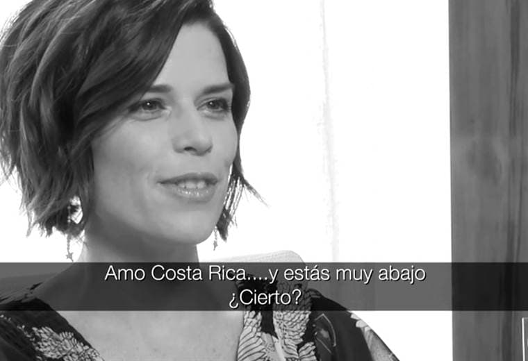 Ella fue una de las actrices más reconocidas en el género de terror del cine de los noventas, con papeles memorables en las películas de Scream y las series Party of Five, Grace Anatomy y más recientemente, House of Cards.      Neve Campbell regresa a la gran pantalla junto a The Rock en su más reciente superproducción Skyscraper y se sentó con Walter para discutir sobre su papel, el feminismo en películas de acción y mucho más.    