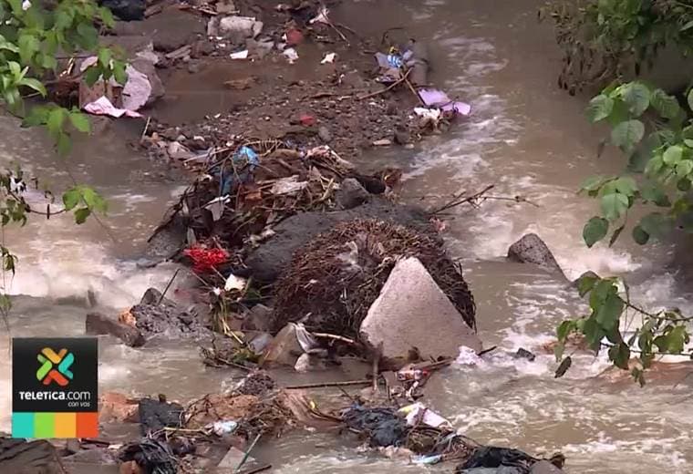 Vertederos ilegales en el país contaminan el ambiente y afecta a los vecinos