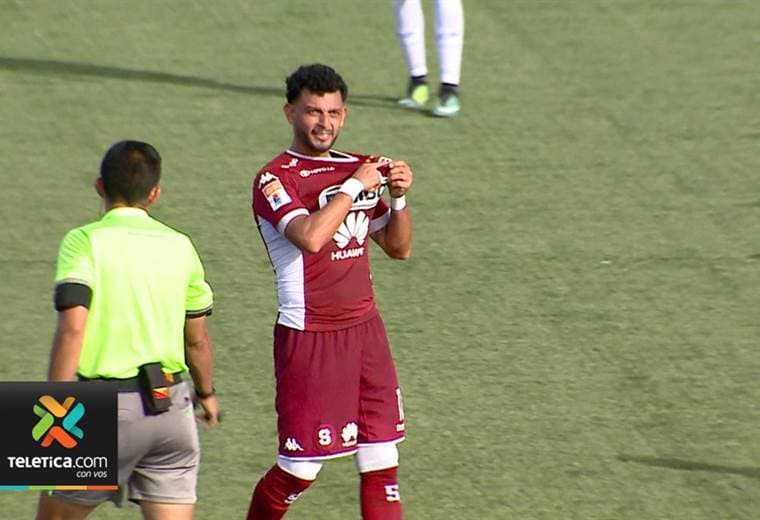 Michael Barrantes regresó con gol al Saprissa