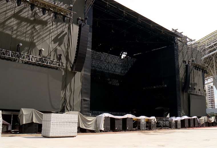 Escenario de Foo Fighters está casi listo