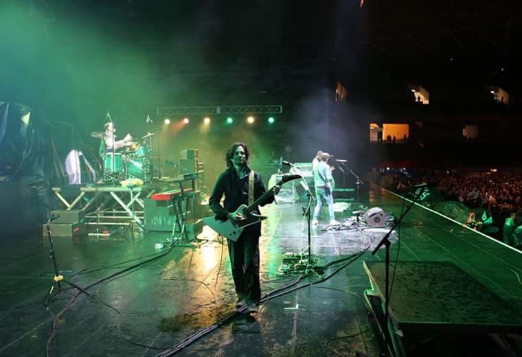 Con estas fotos Weezer y Foo Fighters recordaron su concierto en Costa Rica