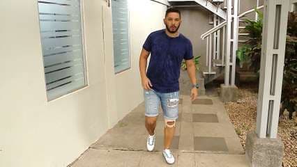 Exjugador y presentador Alonso Solís dejó muletas tras lesión en su rodilla