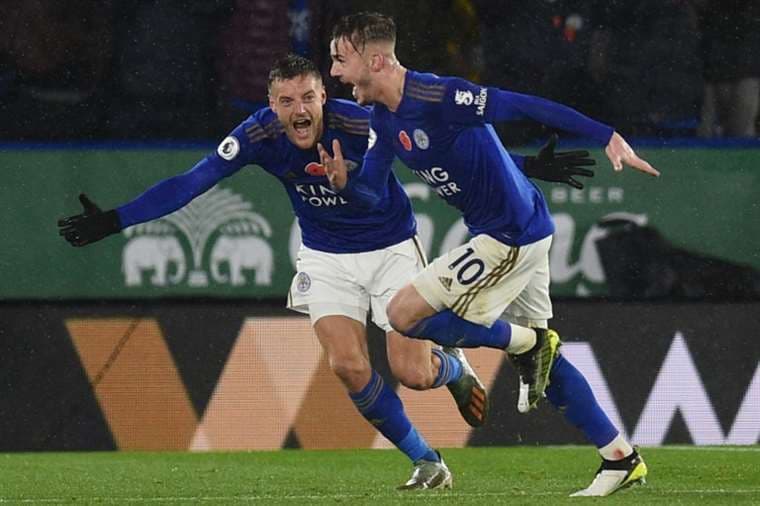 Jugadores del Leicestrer celebra un gol en la Premier League | AFP