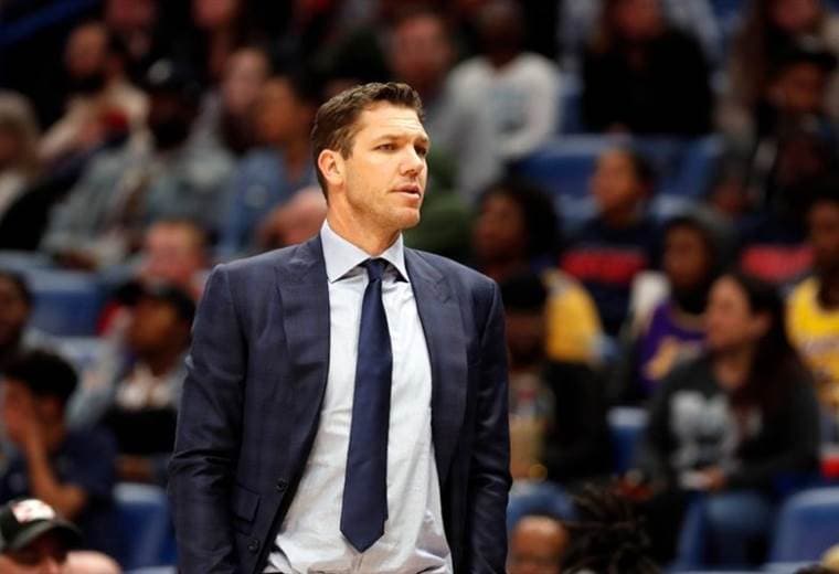 Luke Walton, extécnico de los Lakers 