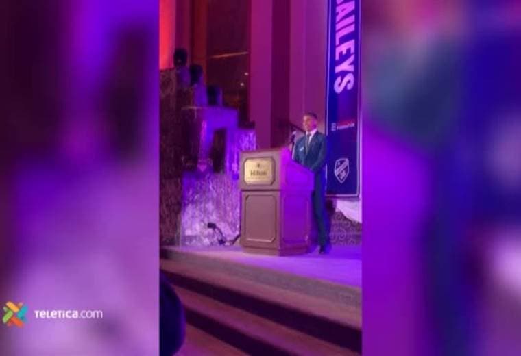 Allan Cruz fue elegido como el mejor jugador de la temporada del FC Cincinnati en la MLS