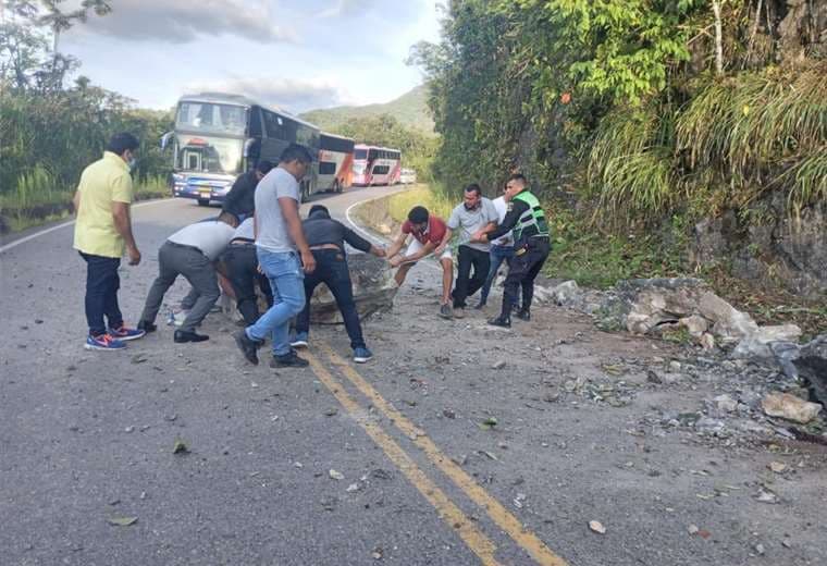 Sismo de magnitud 7,5 en Perú deja daños en Ecuador