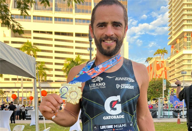 César Lizano ganó la Media Maratón de Miami. Foto: Cortesía
