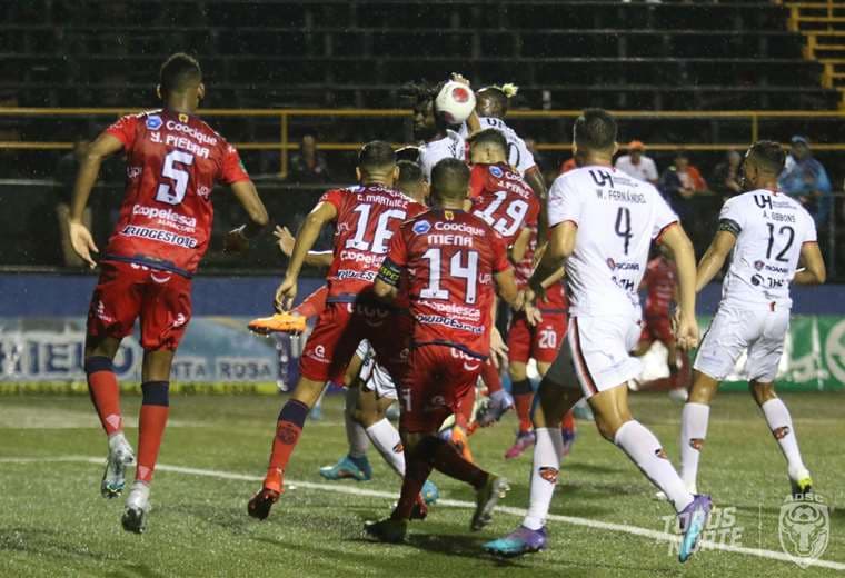 San Carlos vs. Puntarenas.