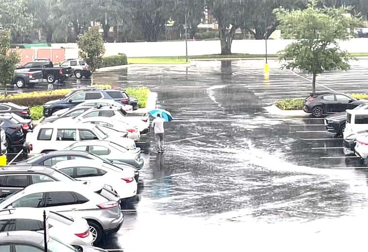 Florida: Huracán Ian ya dejó más de un millón de hogares sin electricidad