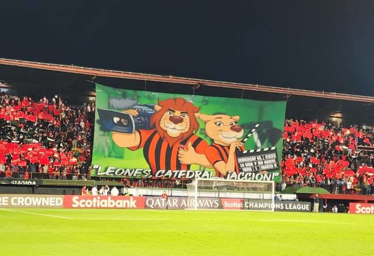 Recibimiento Alajuelense - Los Angeles FC.