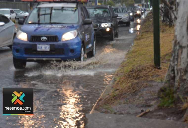 Lluvias del sábado dejaron 18 incidentes por inundación