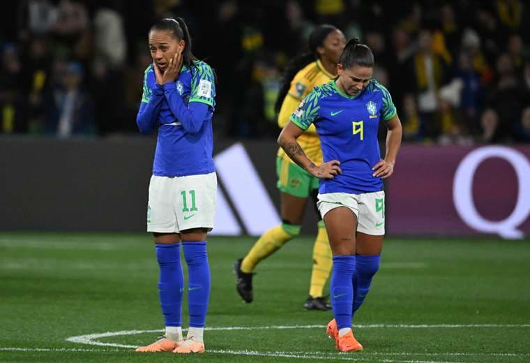 Jamaica da la gran sorpresa del Mundial Femenino al clasificar y dejar a Brasil eliminado 
