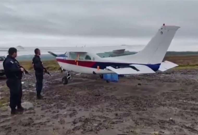 Frustran despegue de avioneta cargada con 300 kilos de cocaína en Upala