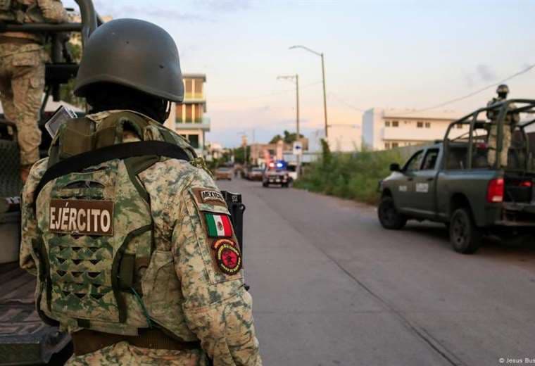 Suben a 19 las muertes en México tras enfrentamiento de grupos criminales y Ejército