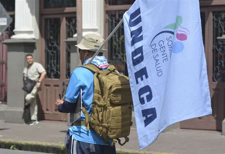 Sindicatos denuncian implementación “a cualquier costo” de nuevo sistema de gestión de CCSS