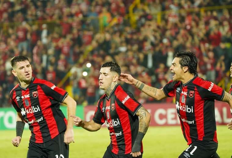 Así llegaron Alajuelense y Antigua a semifinales de Copa Centroamericana