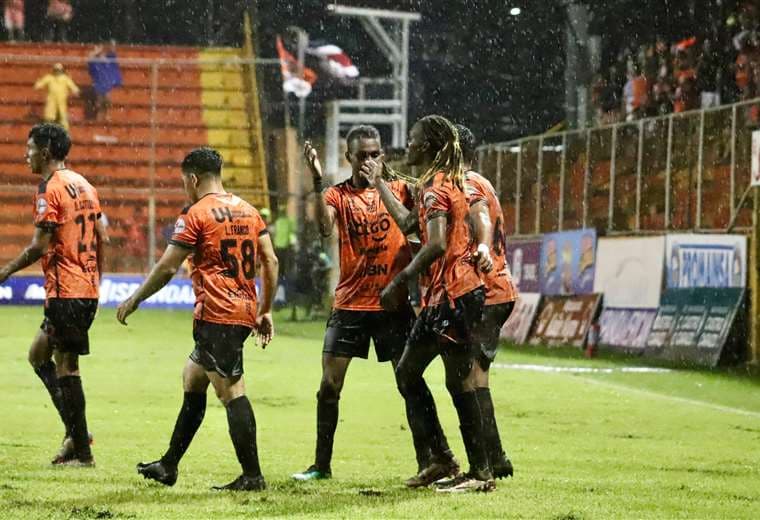 Puntarenas FC sale del sótano tras vencer a Cartaginés