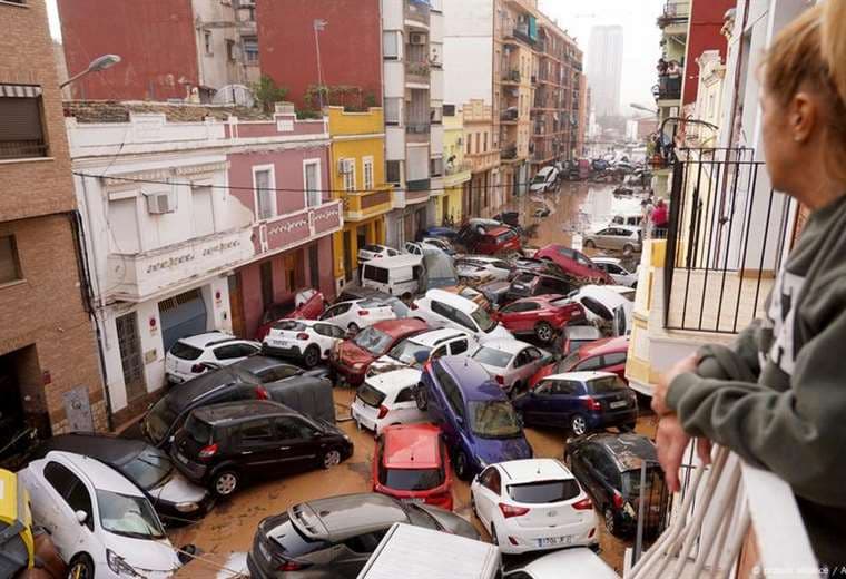 ¿Deben pagar las grandes empresas de combustibles fósiles por los daños climáticos?