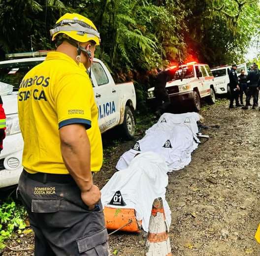 Autoridades recuperan cuerpos de las cinco víctimas del accidente aéreo en Pico Blanco