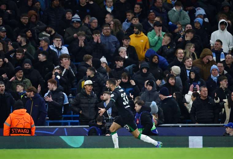 Champions: Feyenoord sorprende al City; equipos de Milán suman victorias