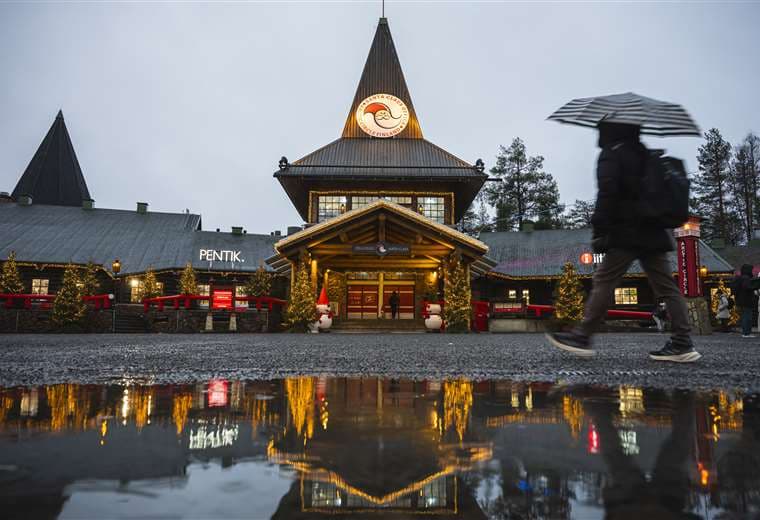 Papá Noel anhela la nieve en un Ártico cada vez más cálido