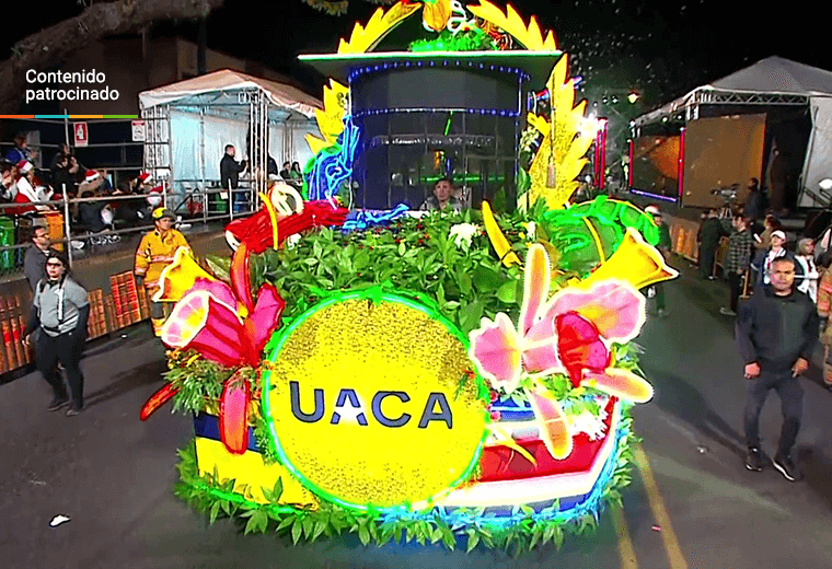 Carroza UACA conmemora 50 años de enseñanza universitaria privada en Costa Rica