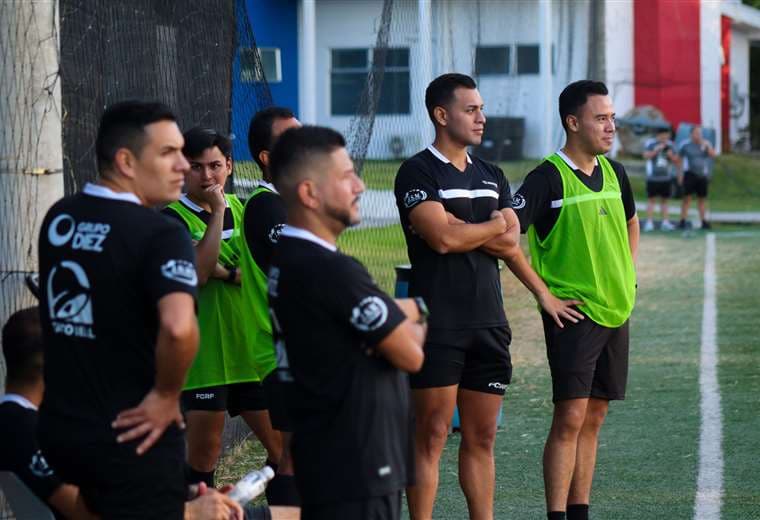 Como nunca antes: Costa Rica alcanza mayor cantidad de árbitros FIFA en la historia