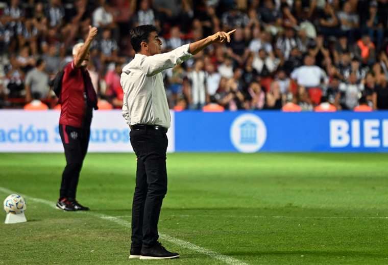 Candidato a banquillo de La Sele deja el fútbol argentino para ir a Brasil