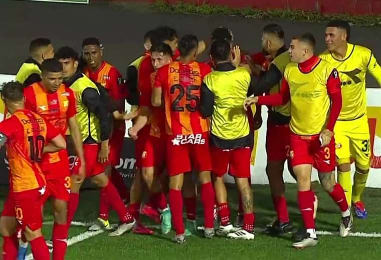 Herediano reaviva fantasmas en Alajuelense y saca un gran botín en la ida