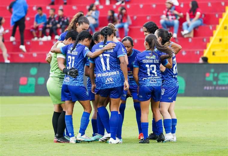 El fútbol femenino tico se cae a pedazos