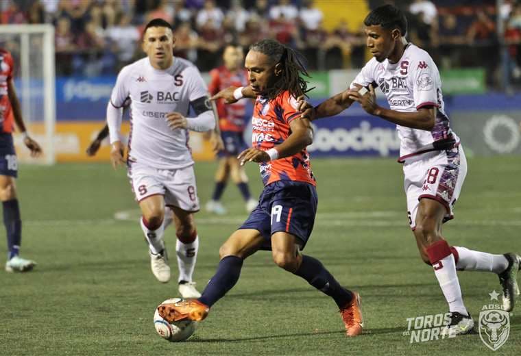 San Carlos sufre en sus visitas a la casa del Saprissa