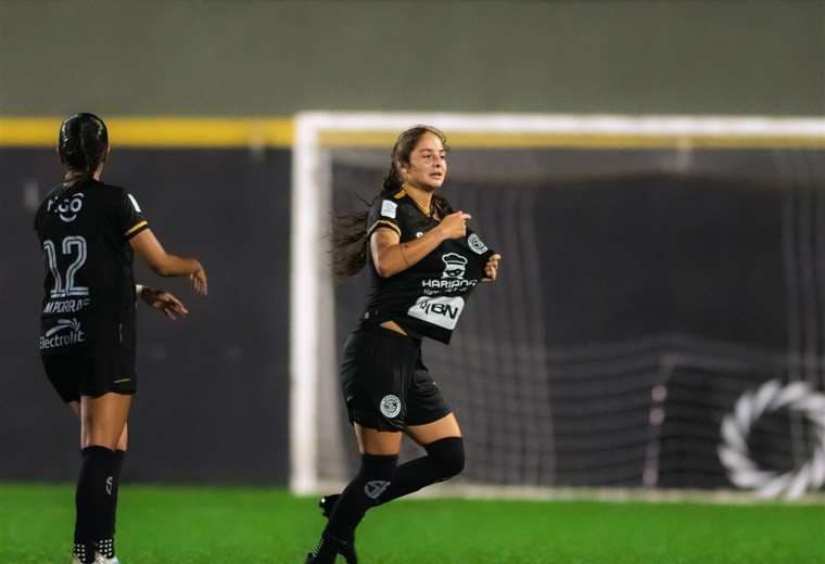 Sporting FC acaba con el invicto de las leonas en el fútbol femenino