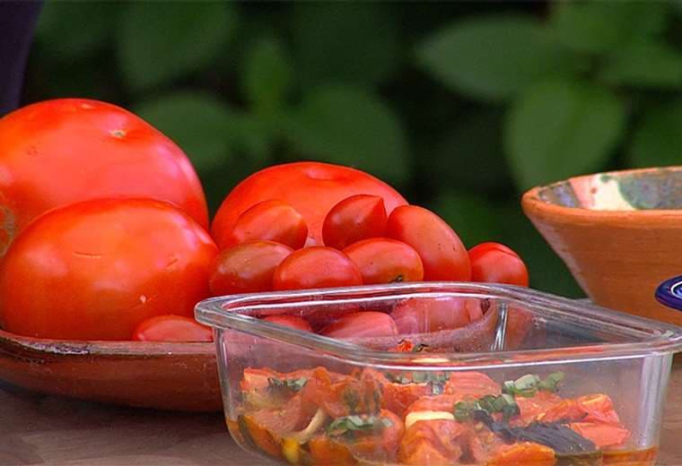 Conozca los beneficios del tomate, un vegetal que no puede faltar en la mesa