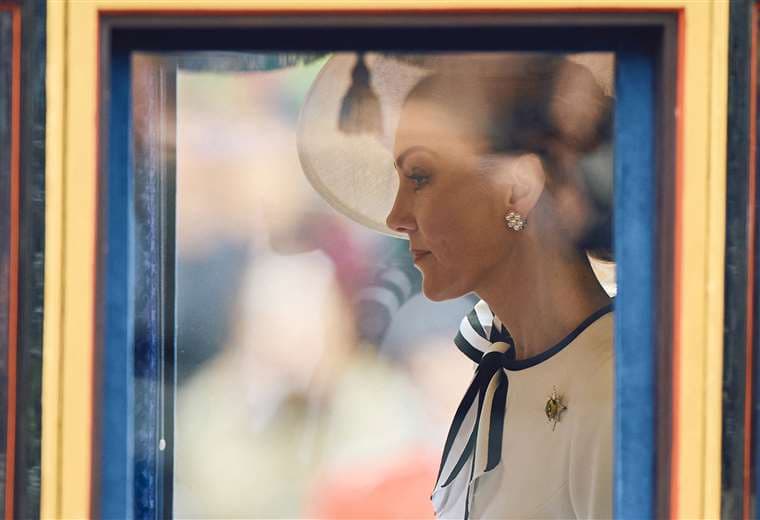 La princesa Catalina hace su primera aparición oficial tras diagnóstico de cáncer