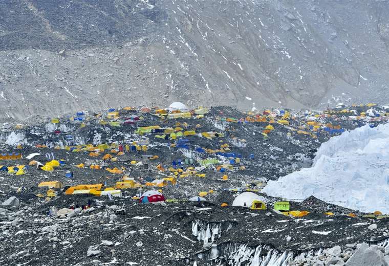 El deshielo del Everest hace aflorar los fantasmas del pasado