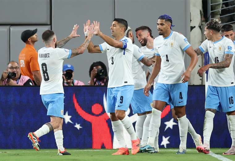 Uruguay en ruta hacia cuartos de la Copa América al golear 5-0 a Bolivia
