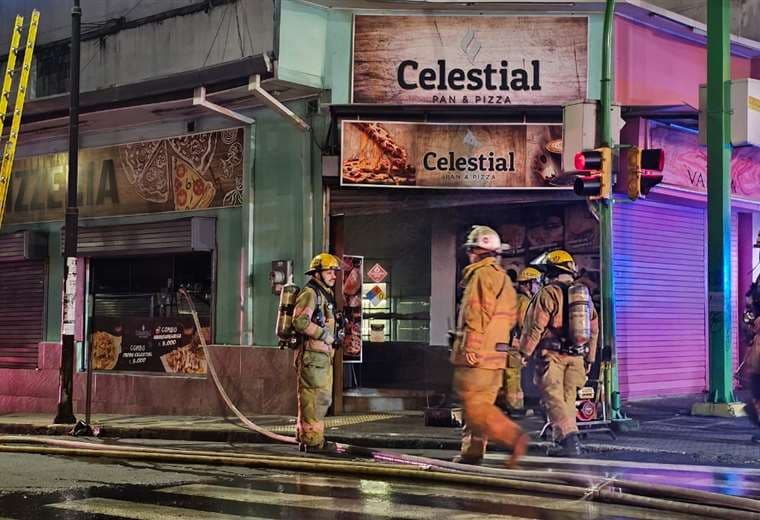 Freidora provoca incendio en panadería de San José